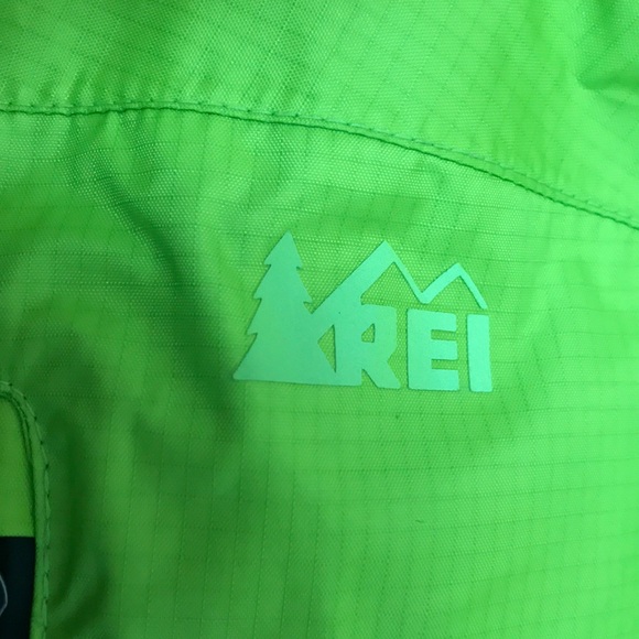 Boys REI jacket - Picture 3 of 6